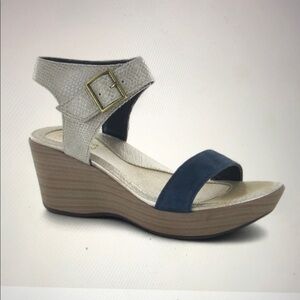 NAOT Women’s Caprice Wedge Sandals in Neutral Beige and Navy Size 8 NWOT